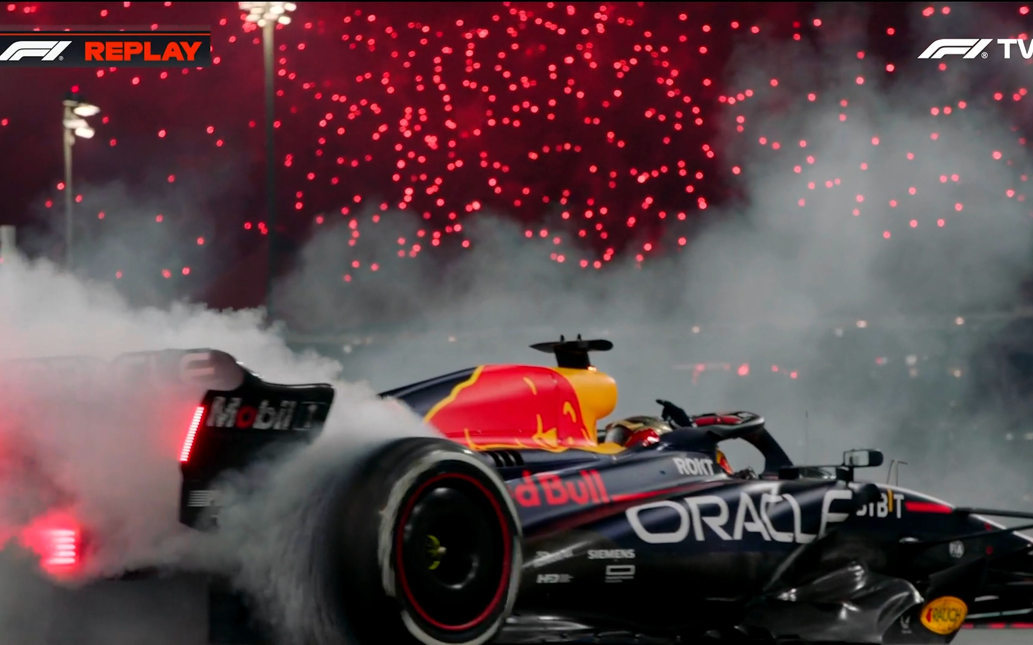 红牛车队险胜索伯车队,维斯塔潘状态火热 红牛车队险胜索伯车队,维斯塔潘状态火热