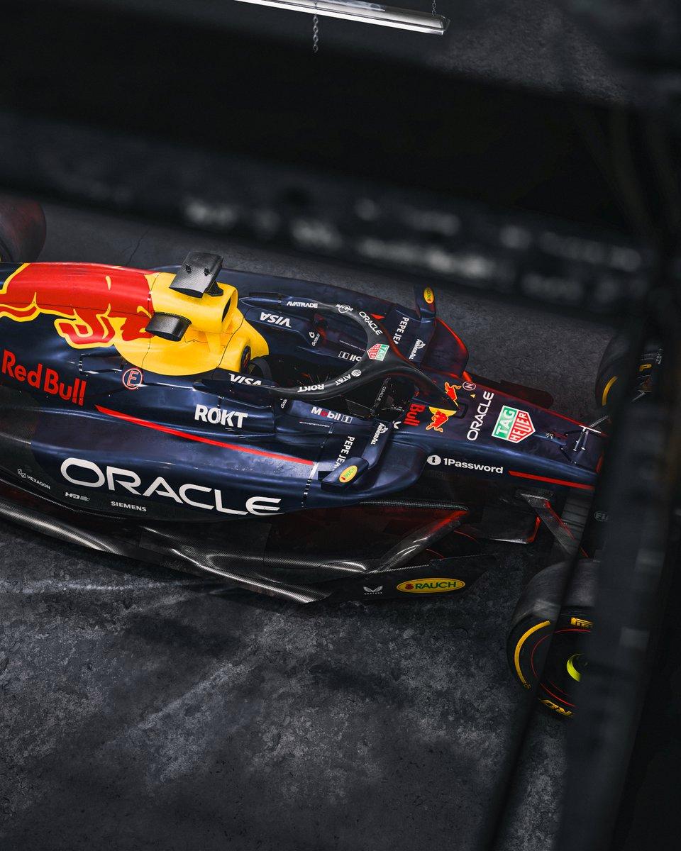 索伯车队轻取红牛二队,塞恩斯高光表现 索伯车队轻取红牛二队,塞恩斯高光表现