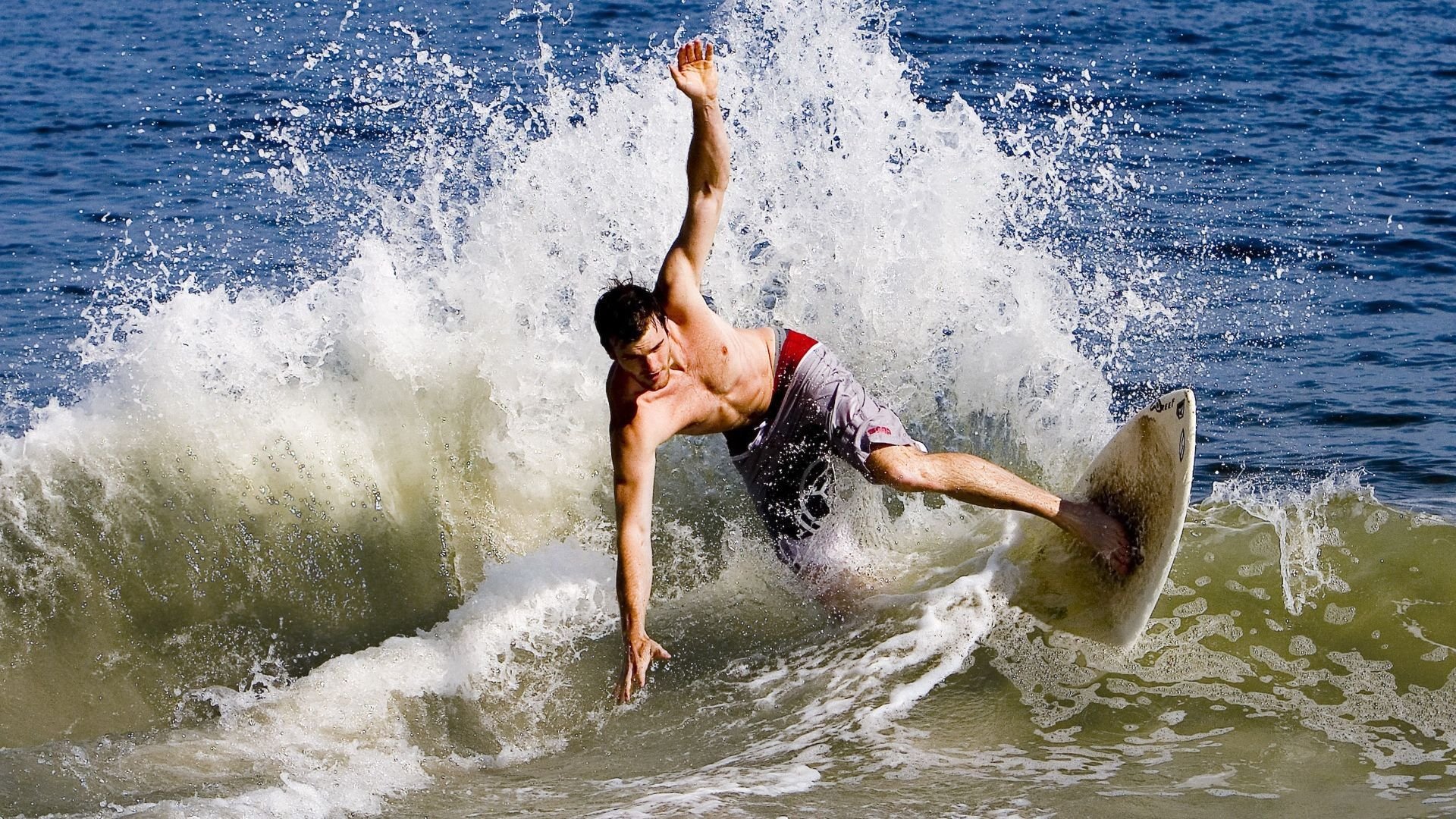 浙江队正面击溃火箭，范弗利特成为关键先生